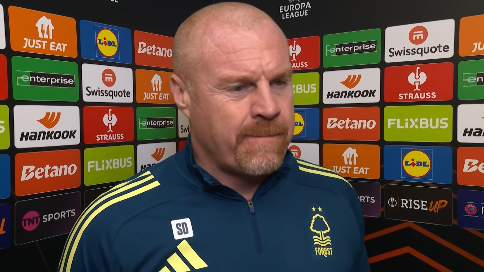 为球迷奉献 为球迷奉献